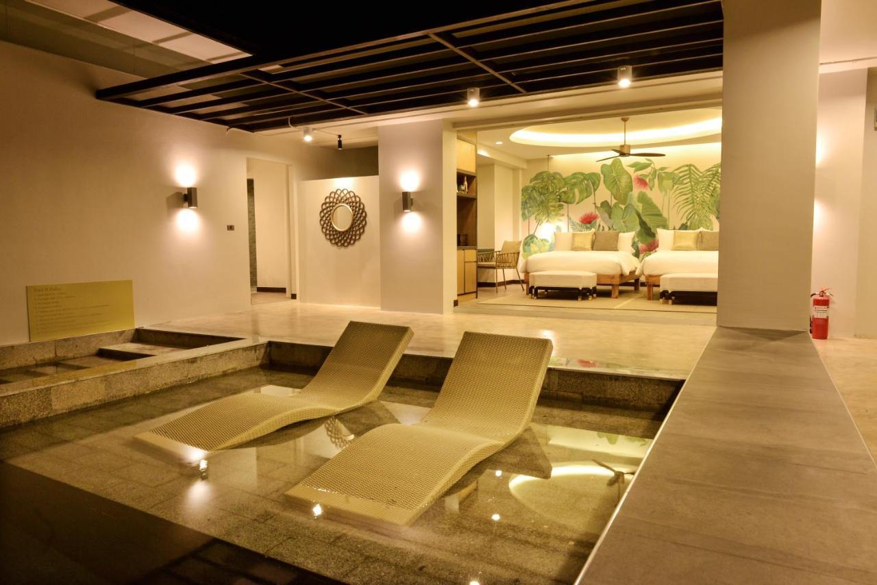Tungtong Beach Villas Thap Sakae Exteriér fotografie