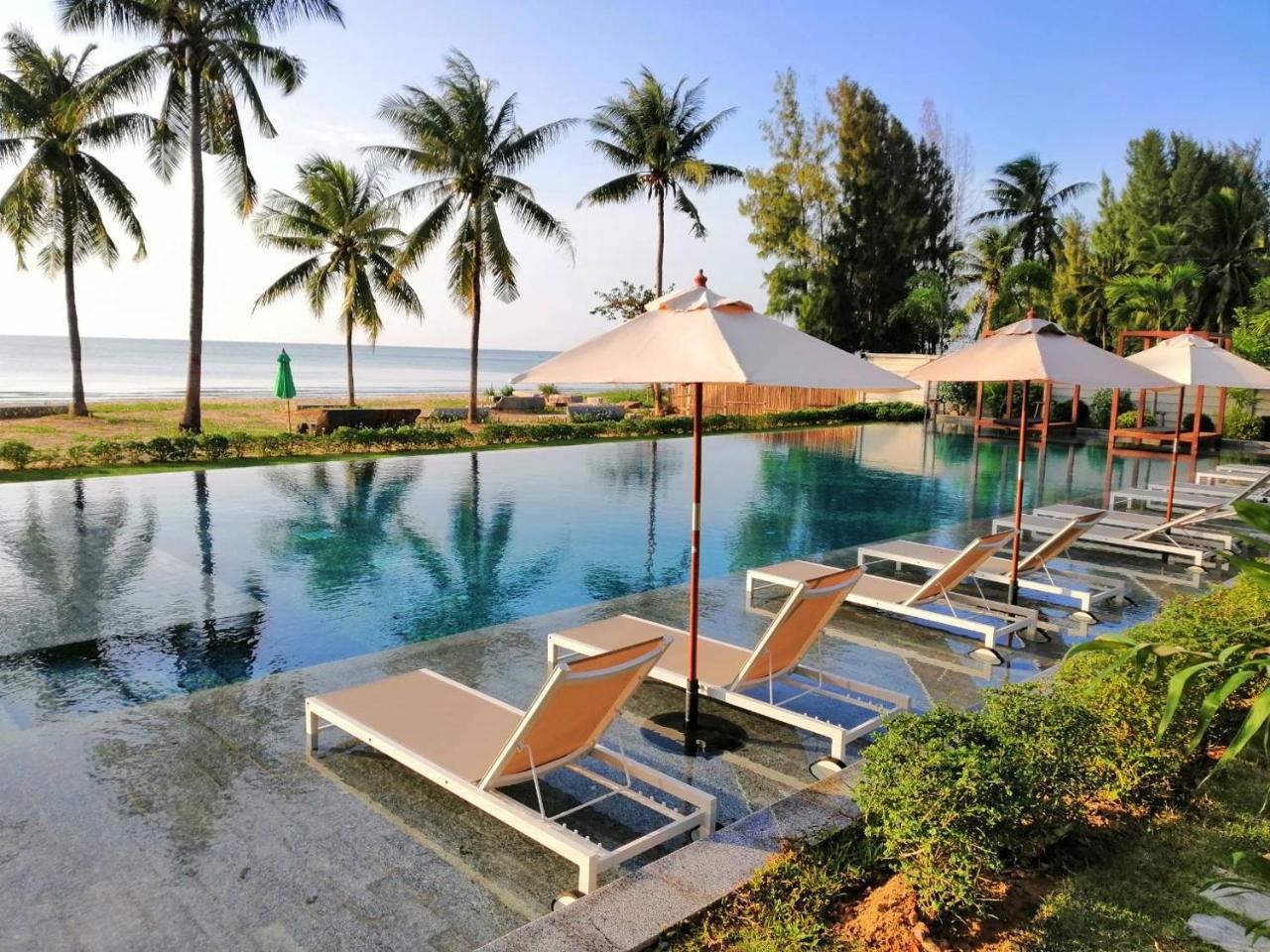 Tungtong Beach Villas Thap Sakae Exteriér fotografie