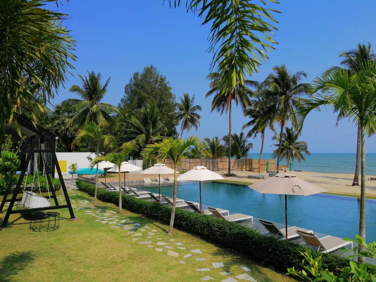 Tungtong Beach Villas Thap Sakae Exteriér fotografie