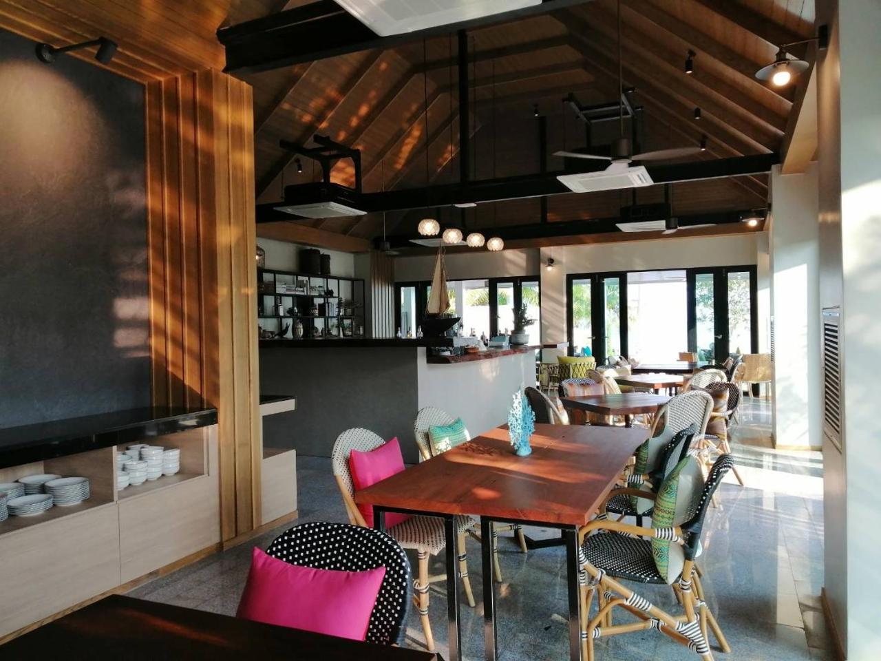 Tungtong Beach Villas Thap Sakae Exteriér fotografie